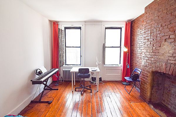 1st image of 176 Suffolk St APT 2D