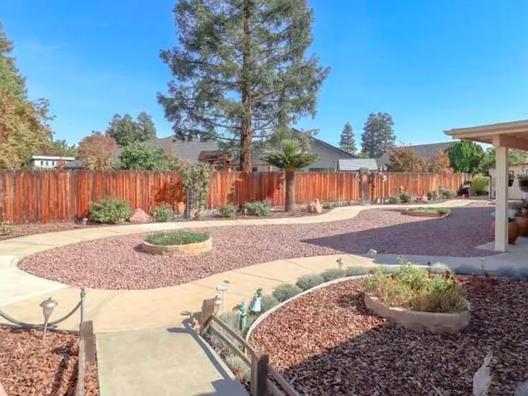 442 E Audubon Dr — Photo 5