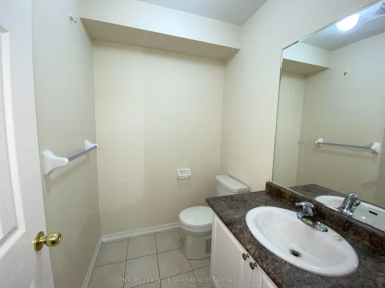 1102 Bur Oak Ave — Photo 16