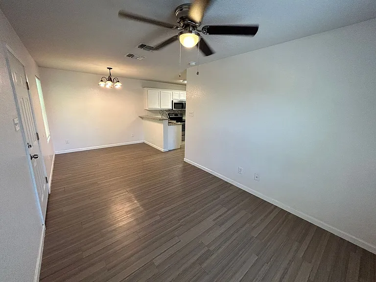 1615 N Navidad St — Photo 3