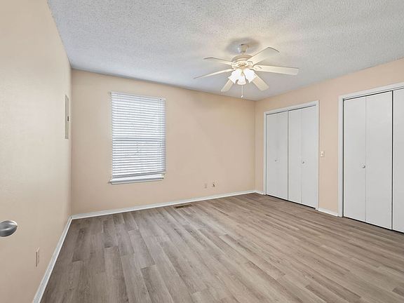 4th image of 2098 E Frazier Ter