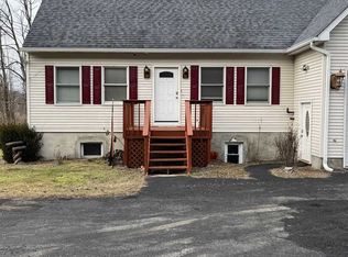 184 Hosner Mountain Rd, Hopewell Junction, NY 12533