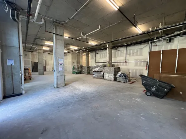 139 Christopher Columbus Drive image 6 of 16