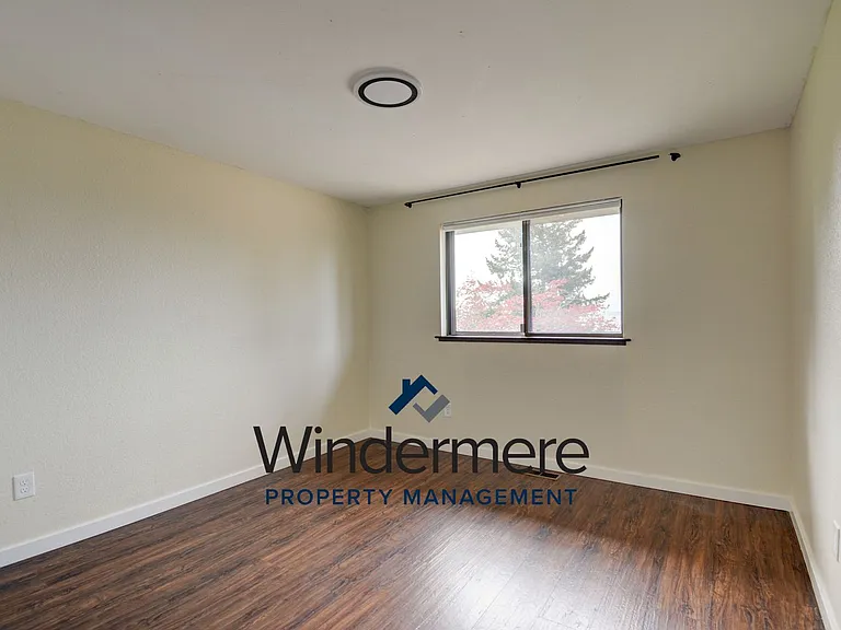 1285 Crescent Dr — Photo 19