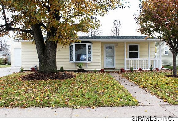 1st image of 3029 Willow Ave