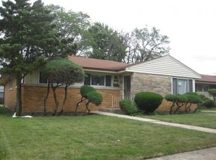 8831 Olcott Ave, Morton Grove, IL