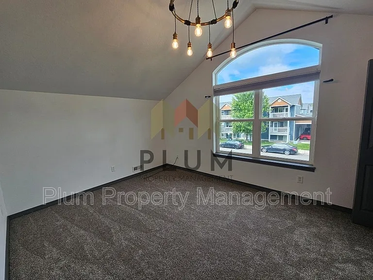 1314 Bulwer St — Photo 13