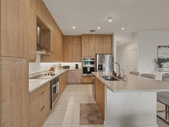 5th image of 17765 SW 45th St