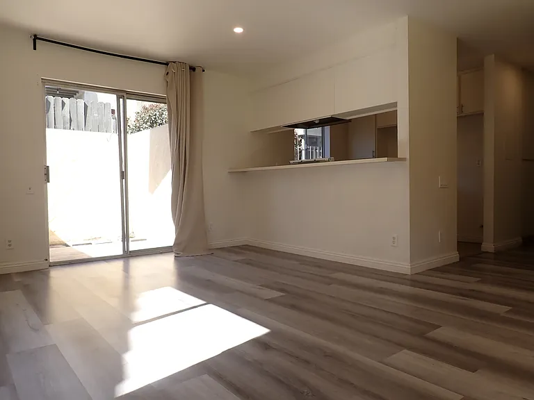 615 Utica Ave #2 — Photo 2