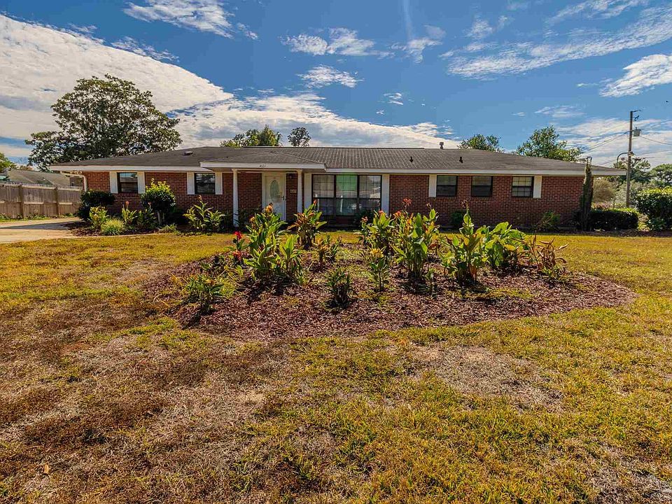 1st image of 4001 Tom Lane Dr