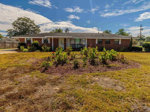 4001 Tom Lane Dr, Pensacola, FL 32504