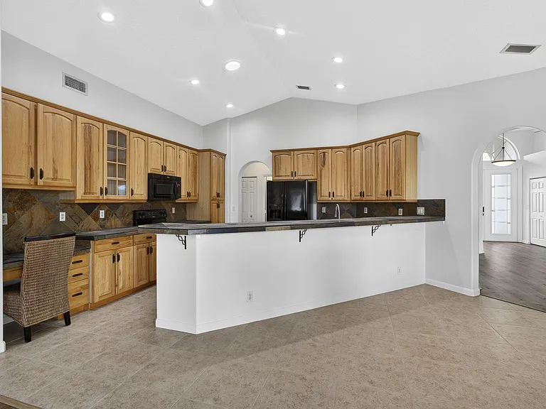 13805 Folkestone Cir — Photo 14