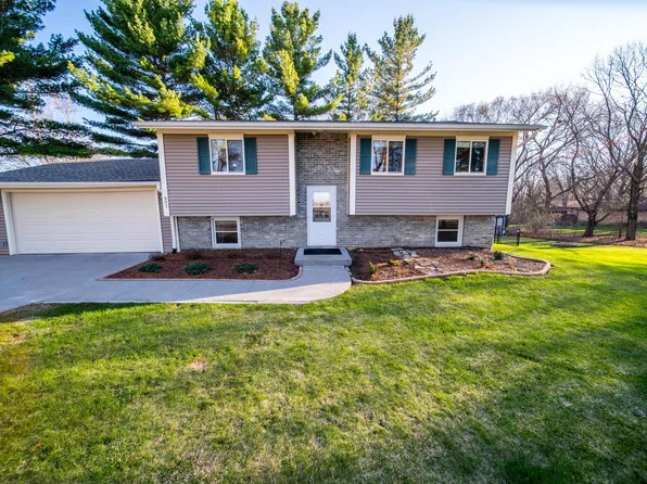 607 Stagecoach Rd, Mantorville, MN 55955