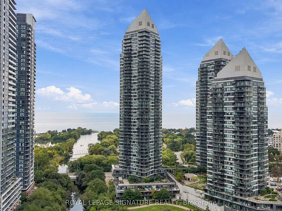 2230 Lake Shore Blvd W #107