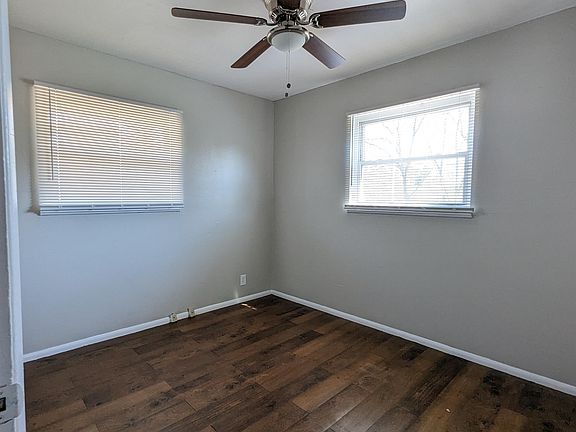 3rd image of 632 Shepley Dr
