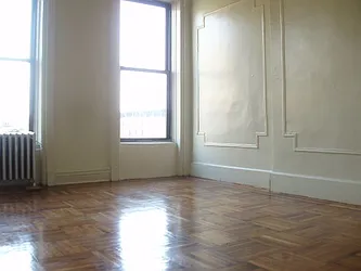 Rented by Urban Ambiance