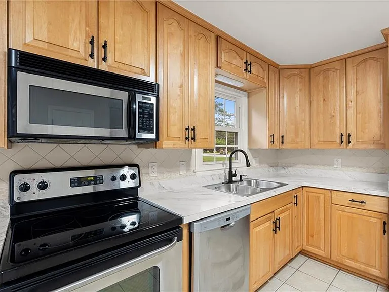 3220 Casteel Rd NE — Photo 7
