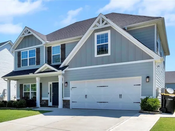 21 McGregor Cv, Newnan, GA 30265