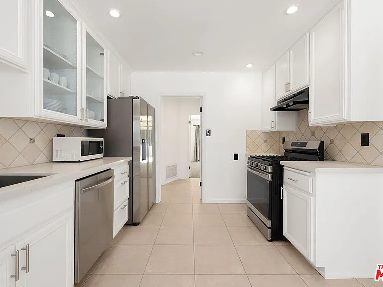 9536 Cresta Dr — Photo 7
