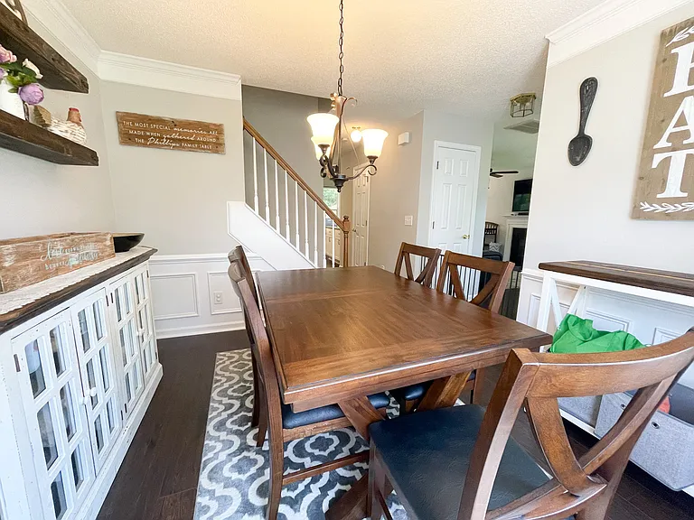 104 Cedar Field Ln — Photo 5