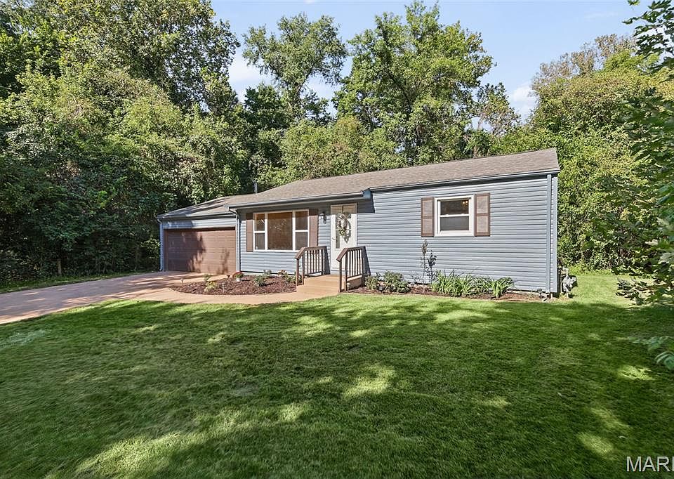 1st image of 66 Birch Dr