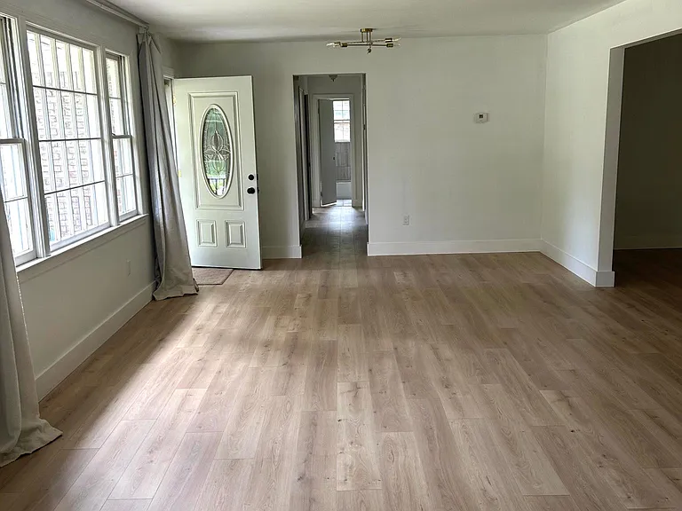 1818 Saint Julian Dr — Photo 8