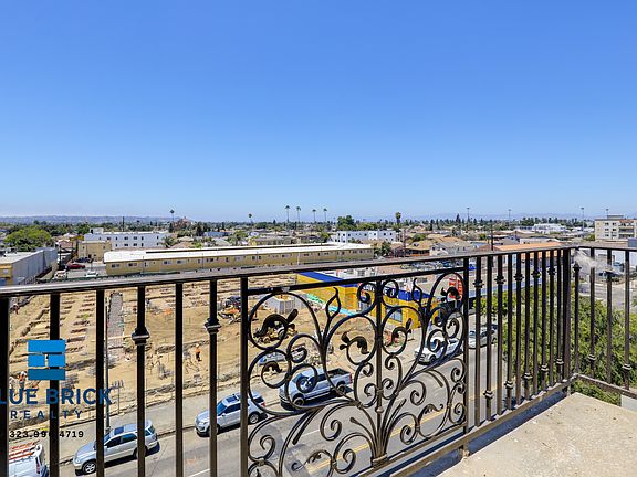 3rd image of 4324 S Vermont Ave #501
