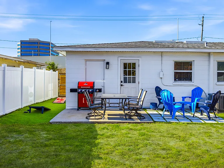 4310 W Carmen St — Photo 21