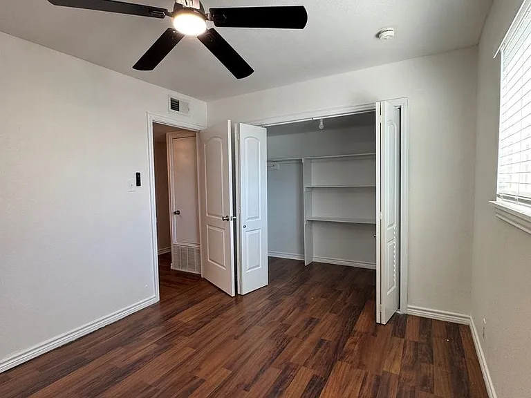 10115 Sahara St — Photo 9
