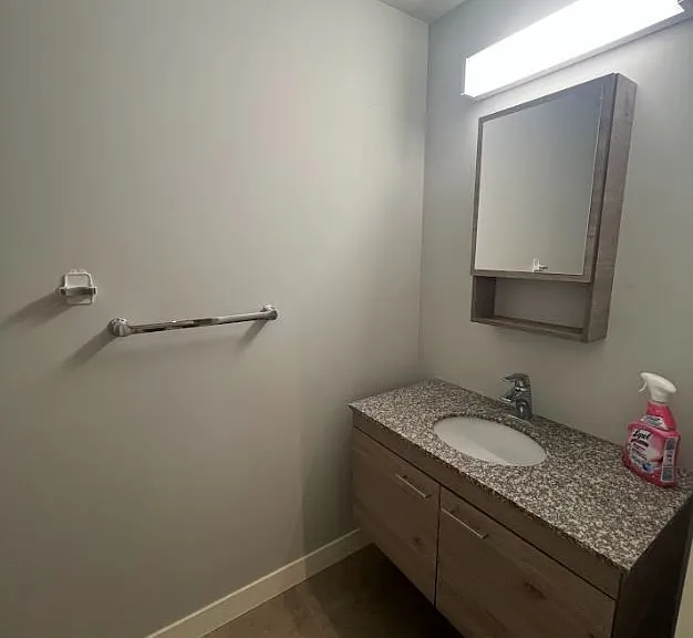 62 Balsam St #B207 — Photo 4