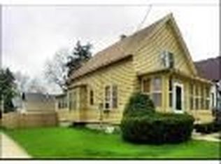 943 Lebanon St, Aurora, IL 60505