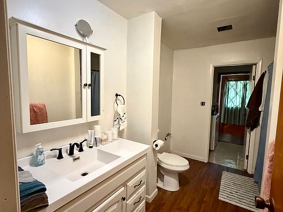 5th image of 1630 W Spring St