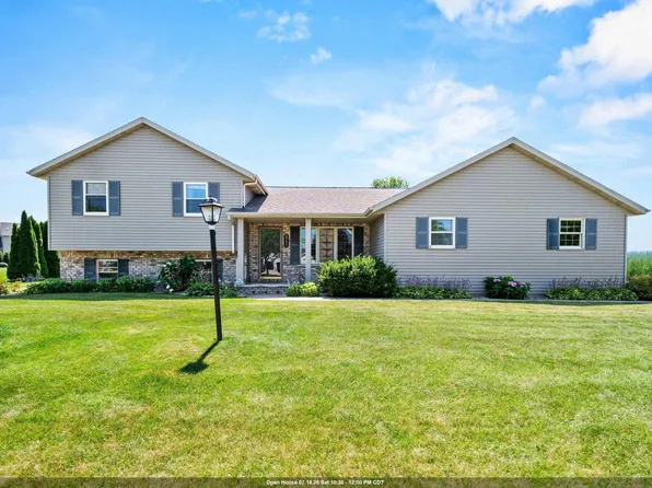 N9421 Olde Oak Tree Ct, Appleton, WI 54915