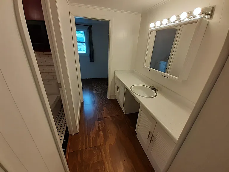 901 Burr Oak Ct — Photo 10