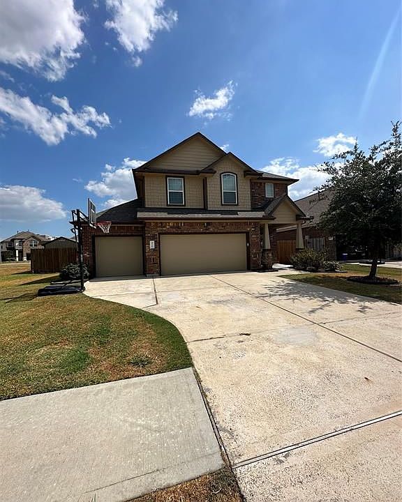 1st image of 4726 Sheila Dr