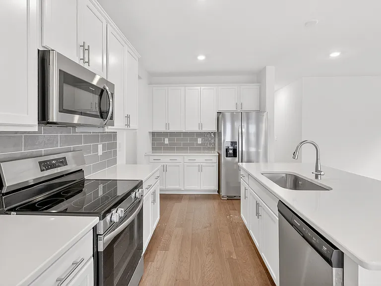 4909 Russell David Dr — Photo 12