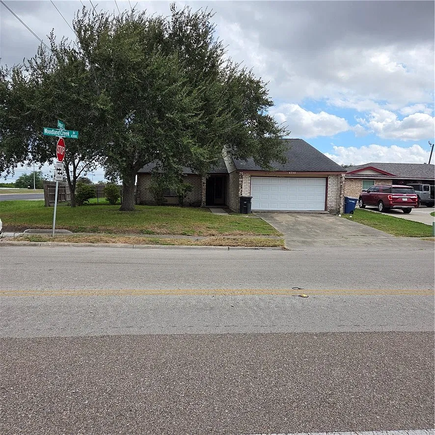 3 bed, 2.0 bath, 1466 sqft, $2,000 — Photo 1
