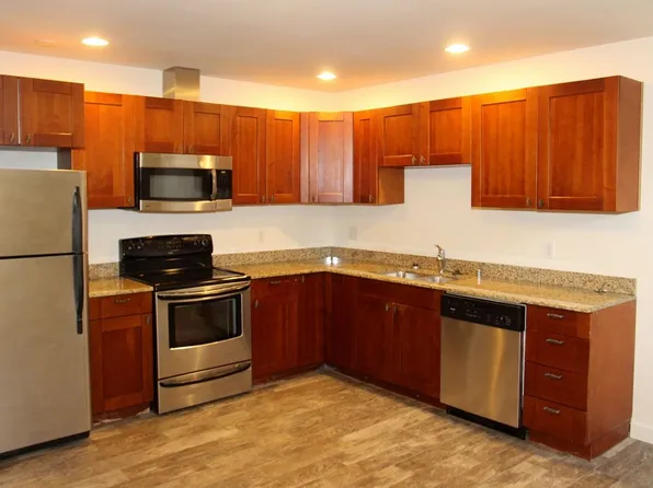 St. Helens Apartments, 411 N 63rd St APT 1, Seattle, WA 98103