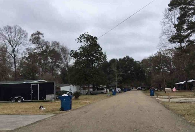 2nd image of 1465 Clinton Dr