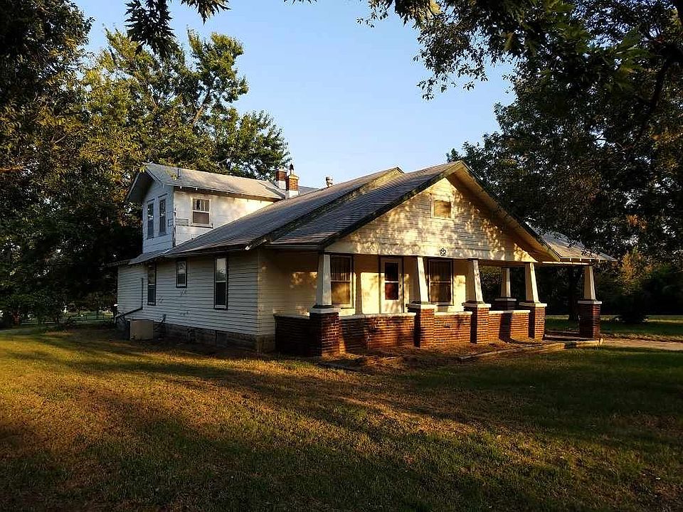 1st image of 814 N 7th St