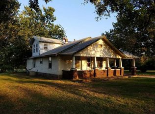814 N 7th St, Arkansas City, KS 67005