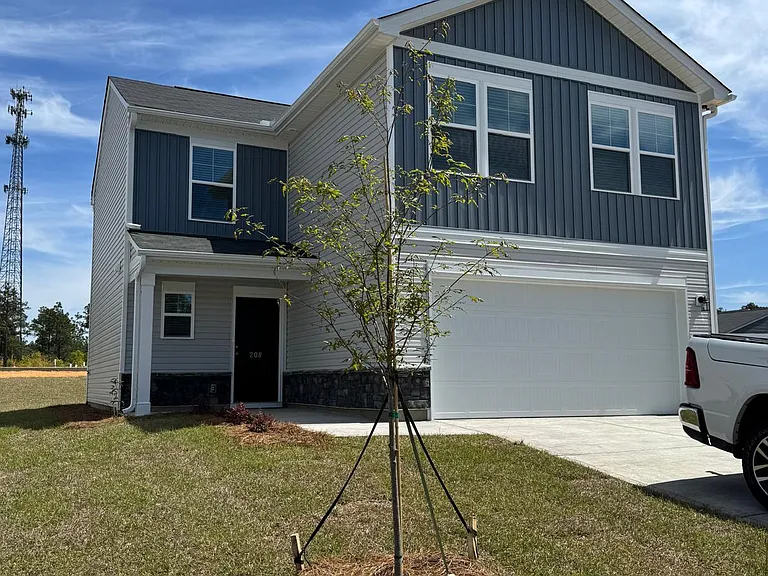 208 Barracks Rd — Photo 1