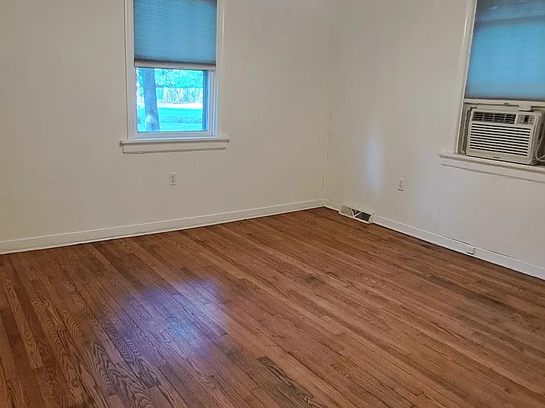 Back bedroom.