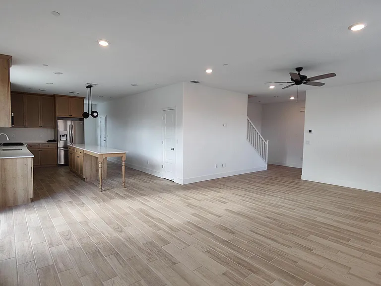 2694 E Teaberry Dr — Photo 4