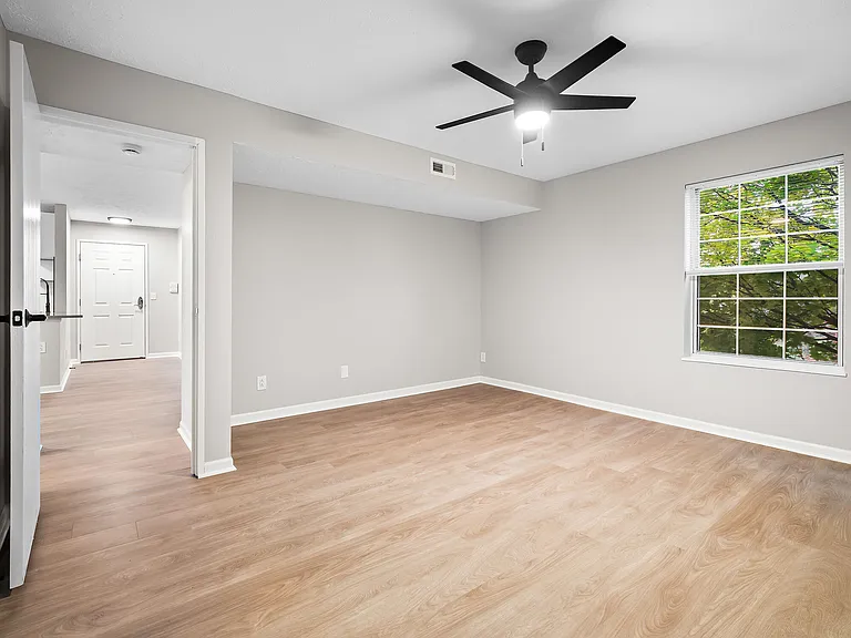 Cherry Tree Village Apartments — Photo 10