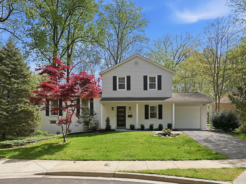 1st image of 815 Woodley Dr