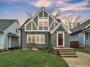 2142 S 86th St, West Allis, WI 53227