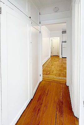 5th image of 111 W 16th St APT 4C