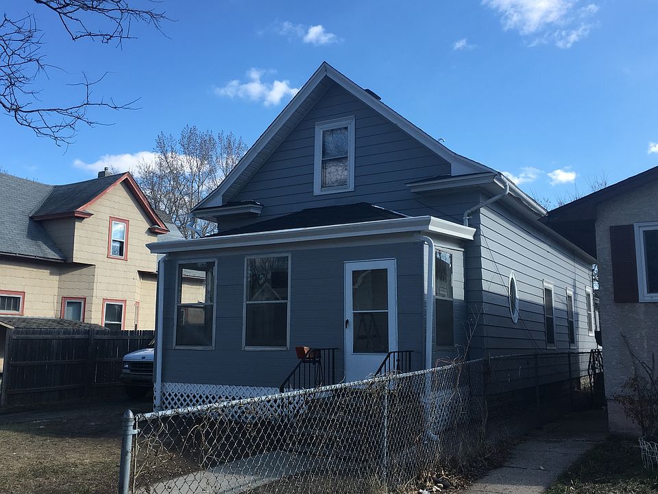1st image of 364 Burgess St