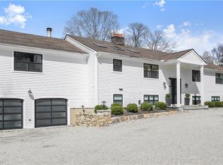 26 Pinnacle Rock Rd, Stamford, CT 06903